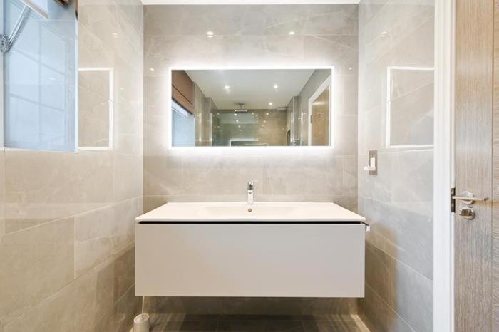 לונדון Ultra Luxury 3 Bed Mayfair Apartment מראה חיצוני תמונה